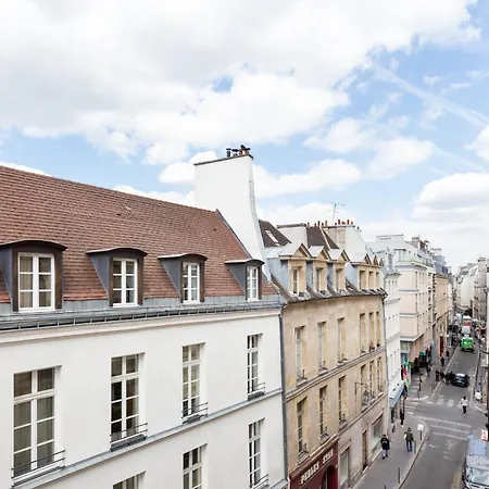 Apartment Tresor Du Marais Elegant De 110m2 Paris